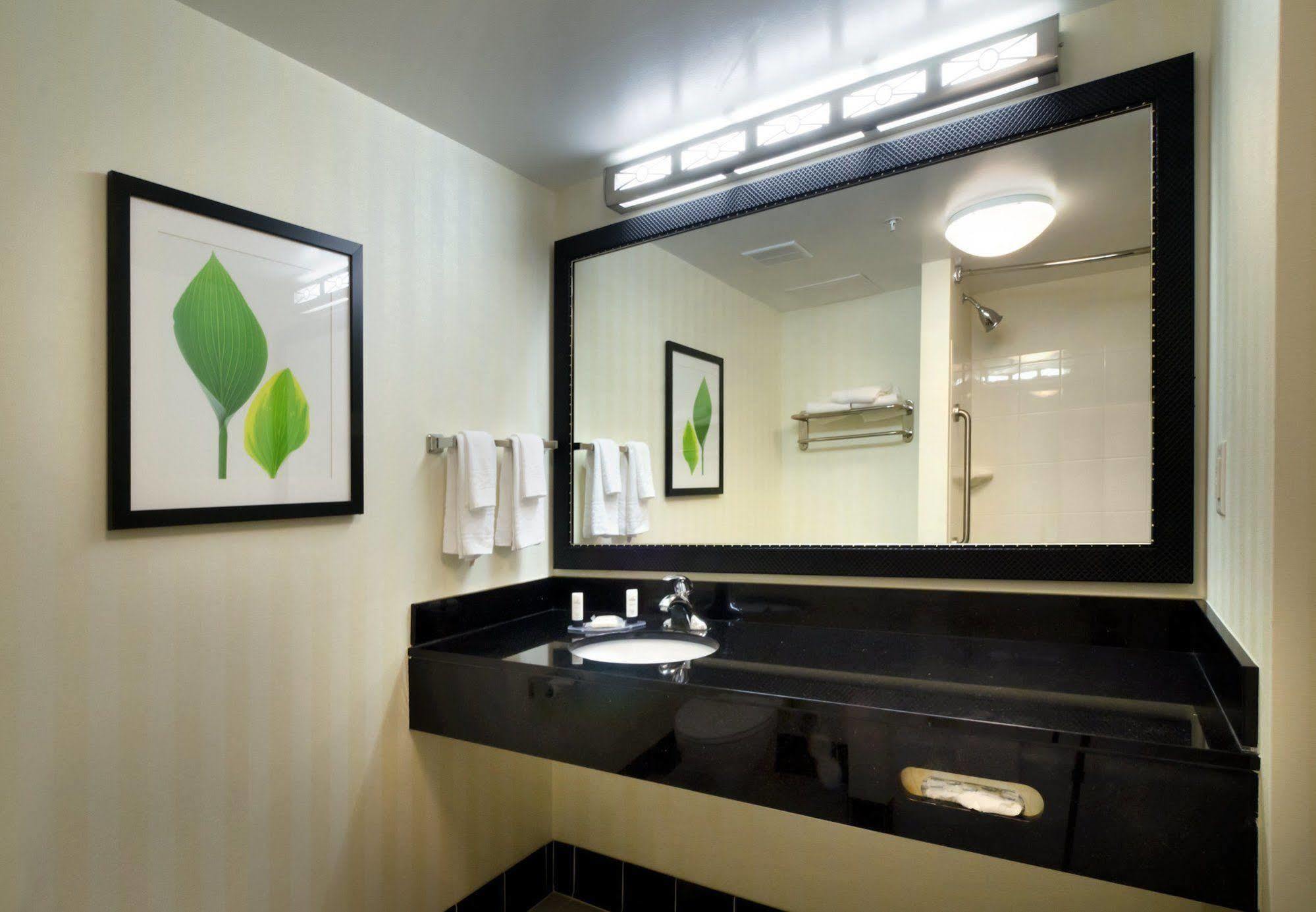 Fairfield Inn & Suites Wilmington Wrightsville Beach Экстерьер фото